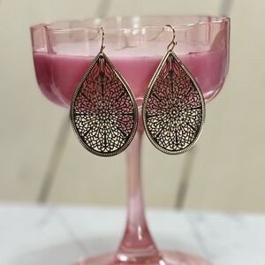 Intricate Teardrop Filigree Earrings — Gold Tone